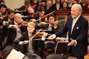 وفاة قائد الأوركسترا الفرنسي جورج بريتر 