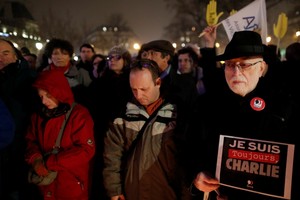 المئات يحيون ذكرى ضحايا اعتداءات يناير 2015 في باريس