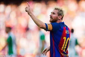 ميسي يتطلع لتتويج سادس على العرش العالمي