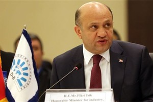 وزير الدفاع التركي يدعو رئيس الأركان العراقي لزيارة أنقرة