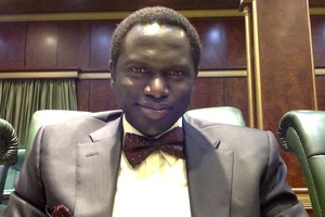 انشقاق وزير الإعلام في جامبيا وسط أزمة سياسية