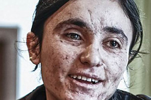 ازيدية  فرت من 'داعش': باعوني بـ 100جنية استرليني إلى 40 رجلا تناوبوا على اغتصابي