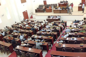 البرلمان الصومالي يبدأ التصويت لاختيار رئيس جديد