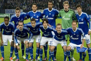 تغيير موعد مباراة شالكه وباوك في الدوري الأوروبي بسبب موسم الكرنفال