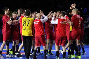 بالفيديو... الدب الروسي يسحق الكمبيوتر الياباني بفارق عشرة أهداف في مونديال اليد