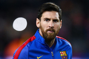 برشلونة يجرد أحد مسئوليه من منصبه بعد تصريحاته عن ميسي