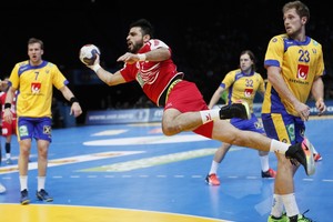 بالصور... منتخب اليد يخسر أولى لقاءاته بكأس العالم