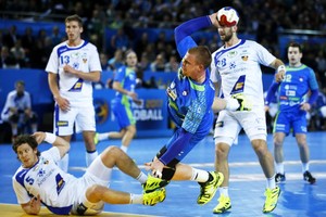 سلوفينيا تحقق فوزها الثاني على التوالي وتضاعف محنة أيسلندا بمونديال اليد