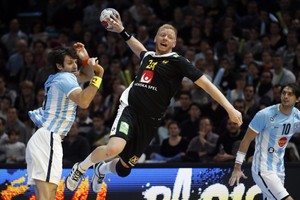 المنتخب السويدي يكتسح نظيره الأرجنتيني ويتصدر مجموعته في مونديال اليد