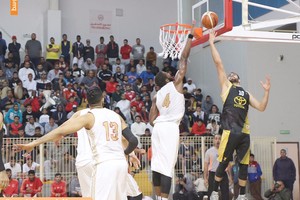 سوالف رياضية... ما هي أسباب انتصار 'سلة المحرق' وخسارة الأهلي بمواجهة الأمس؟