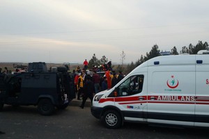 مقتل شرطي وإصابة 4 آخرين في تفجير استهدف دوريتهم شرق تركيا