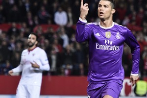 رونالدو يعادل رقما قياسيا في الدوري الإسباني