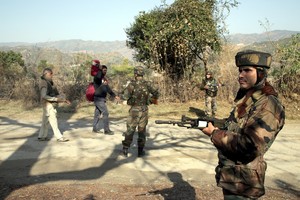 مقتل ثلاثة ناشطين في اشتباك مع جنود هنود في كشمير