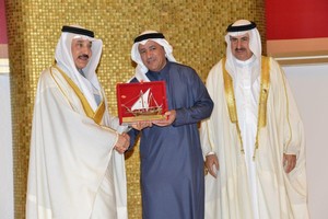 'كريدي مكس' تنال تكريماً لموظفيها في حفل تكريم العمال المجدين والإداريين المتميزين