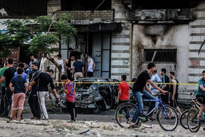 مجهولون يفجرون عبوتين في قطاع غزة احداهما استهدفت منزل مسئول في فتح