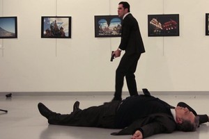 تركيا: حبس شخصين على ذمة تحقيقات تتعلق باغتيال السفير الروسي