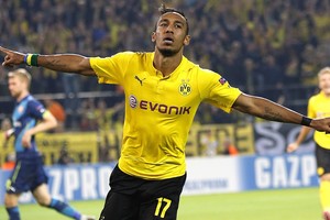 أوباميانغ لا يستبعد الرحيل عن دورتموند لكنه يغلق الباب أمام بايرن ميونيخ