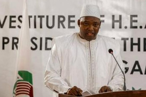 قوات غرب أفريقيا تدخل عاصمة جامبيا وسط ترحيب السكان