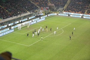 بالفيديو... 'المهاجم' دوناروما يرتدي قميص المنقذ في خسارة ميلان أمام نابولي