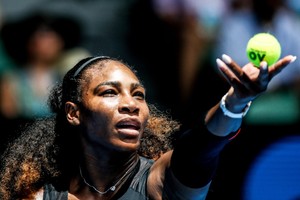 سيرينا تجهض محاولات ستريكوفا وتبلغ دور الثمانية في ملبورن