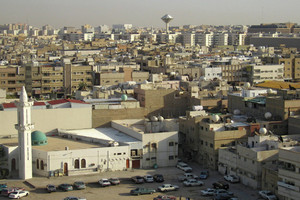 السجن و900 جلدة لمدير شركة في السعودية