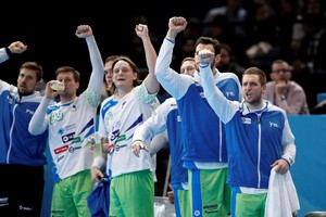 بالفيديو والصور... سلوفينيا توقف انطلاقة العنابي وتتأهل لمواجهة فرنسا بالمربع الذهبي لمونديال اليد