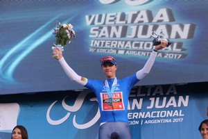 فريق البحرين ميريدا للدراجات يحقق انتصاره الأول في طواف العالم