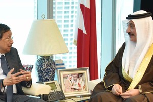 حميدان ومبعوث الرئيس الفلبيني لدول الخليج يبحثان تعزيز التعاون في المجالات العمالية 