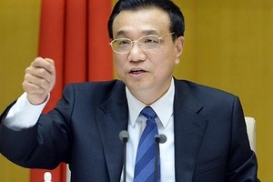 رئيس وزراء الصين لميركل: الصين تتطلع لضمان الاستقرار العالمي