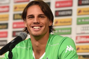 مونشنجلادباخ يجدد عقد حارس مرماه سومر