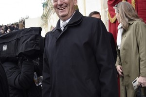 وزير الدفاع الأميركي يبحث هاتفياً مع نظيرته الألمانية القضايا الأمنية الدفاعية