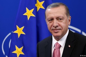 رئيسة وزراء بريطانيا تعتزم مناقشة التجارة والأمن مع إردوغان