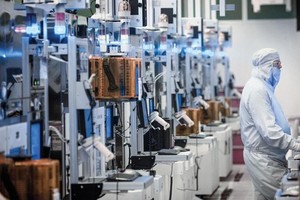 'انتل' تتبع قانون 'مور' مع خطة لتصنيع أول رقائق '7 نانومتر' هذا العام