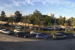 بالصور... لليوم الثاني على التوالي... شارع البديع يشهد اختناقاً مروريّاً