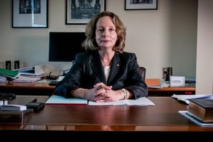 أول رئيسة للمحكمة العليا في أستراليا تؤدي اليمين الدستورية