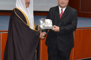 للسنة الثالثة على التوالي ...جامعة العلوم التطبيقية تحصد المركز الأول في مسابقة محافظة العاصمة لأجمل تزيين