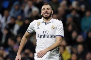 أرسين فينغر: أرسنال ليس في حاجة لمجهودات بنزيمه