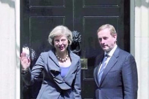 بريطانيا وأيرلندا تتعهدان بحماية العلاقات الاقتصادية مع أيرلندا الشمالية