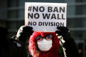 أستراليا تحصل على إعفاء لرعاياها المزدوجي الجنسية من حظر السفر الأميركي