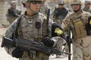 الجيش الاميركي يسعى لإعفاء العراقيين الذين خدموا معه من مرسوم ترامب