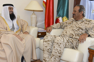 القائد العام يبحث التعاون والتنسيق بين قوة الدفاع ومجلس النواب       