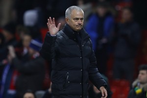 مورينهو يؤكد على تعاقد مانشستر يونايتد مع لاعبين جدد في الصيف المقبل