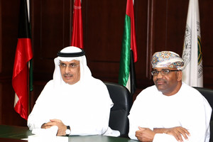 المركز الإحصائي لدول الخليج العربية في عُمان يبحث التعاون مع جامعة الخليج العربي