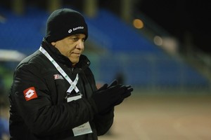 مدرب القادسية: التعادل مع أفضل فريق في الدوري السعودي أمر يسعدني