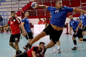 الاتفاق يحقق فوزا مثيرا بفارق هدف على الدير في دوري اليد