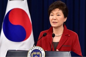 مواطنو كوريا الجنوبية يطالبون باستقالة رئيسة البلاد فوراً