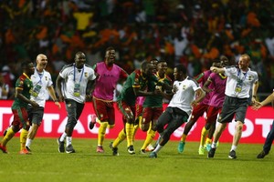 أسود الكاميرون تكمل عقد المتأهلين لكأس القارات