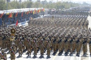 وزارة الدفاع الإيرانية تعلن قرب الكشف عن 5 'إنجازات' عسكرية 