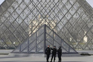 مصدر: المشتبه به في هجوم اللوفر أراد الانتقام للشعب السوري