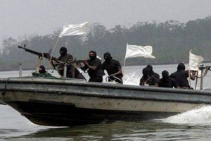 قراصنة يختطفون سبعة روس وأوكرانياً قبالة ساحل نيجيريا